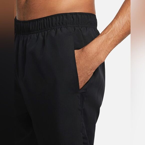 Nike 7" Black Dri-FIT Challenger 2-in-1 Running Shorts - Picture 4 of 13
